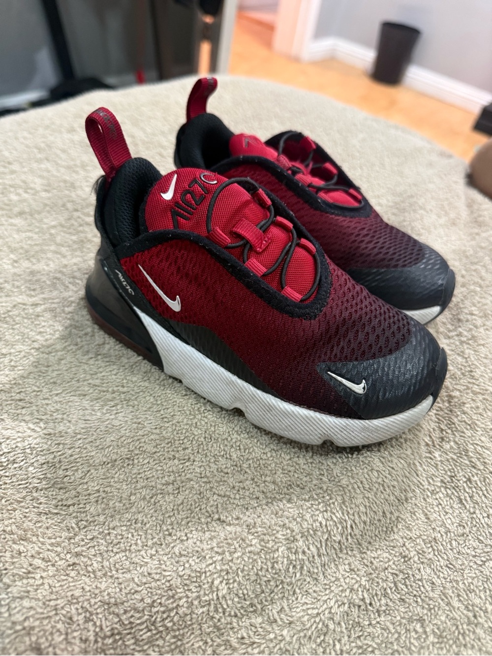 Nike Air Max 270
Younger Kids' Shoes